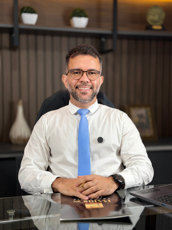 Douglas Barros