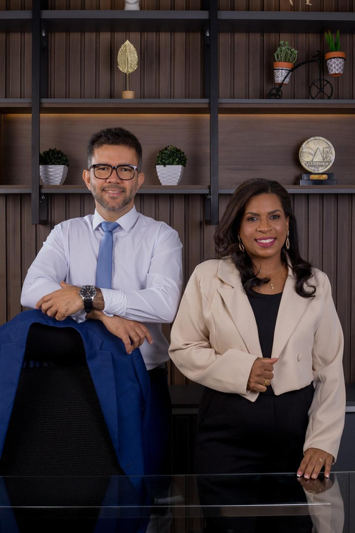 Douglas e Keila no Escritório Barros Advocacia